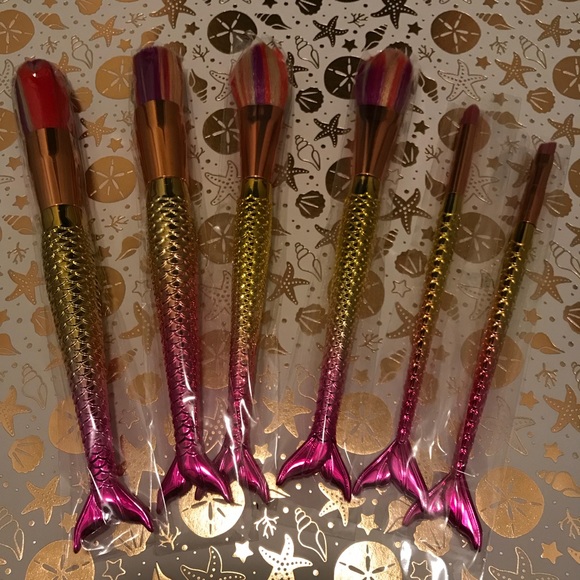 Other - Cute Mermaid Makeup Brush Set Pink/Gold